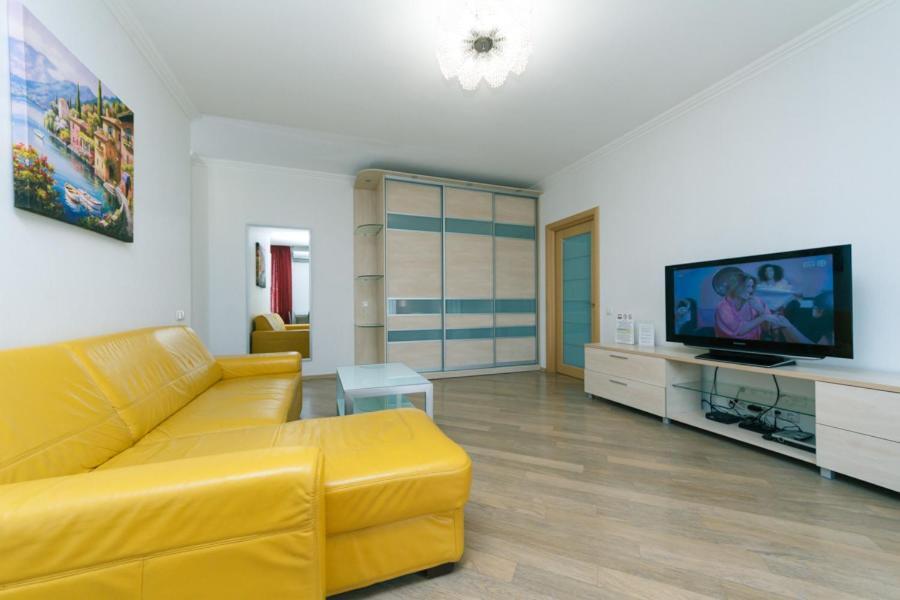Househome Kiev Luaran gambar